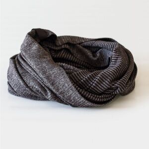 Lululemon Vinyasa scarf